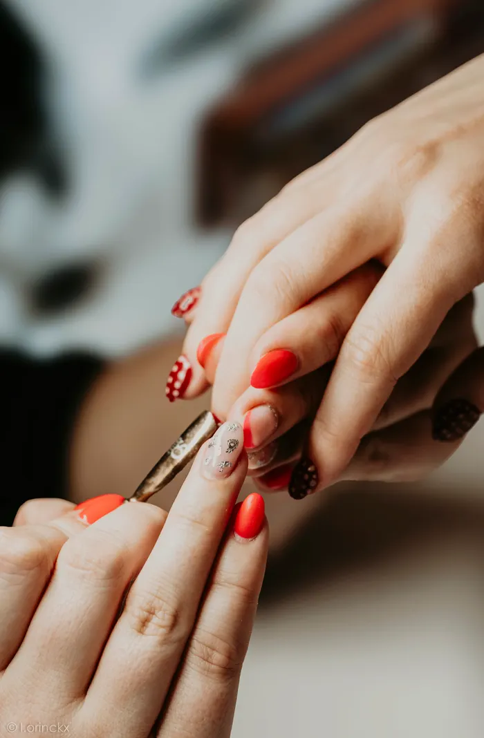 Verzorgde nagels na een behandeling bij AyCare
